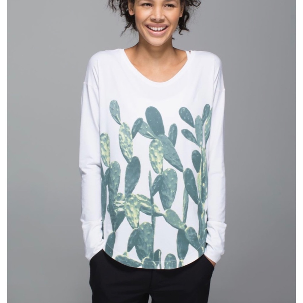 Lululemon Prickly Pear weekend long sleeve, round neck